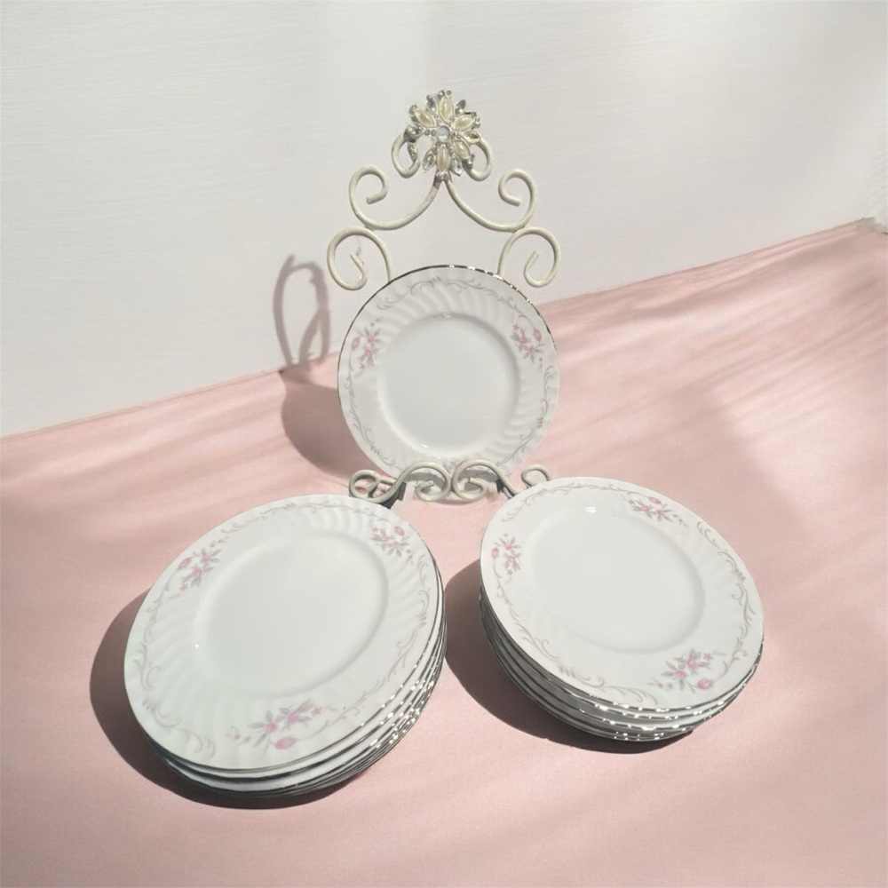 16 Gold Standard Genuine Porcelain China 6.5”Bread Floral Plate Set